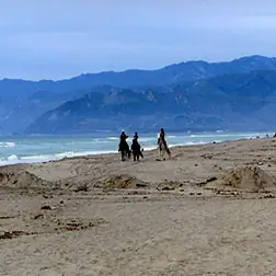 Oxnard Beach, Mandalay Bay horses