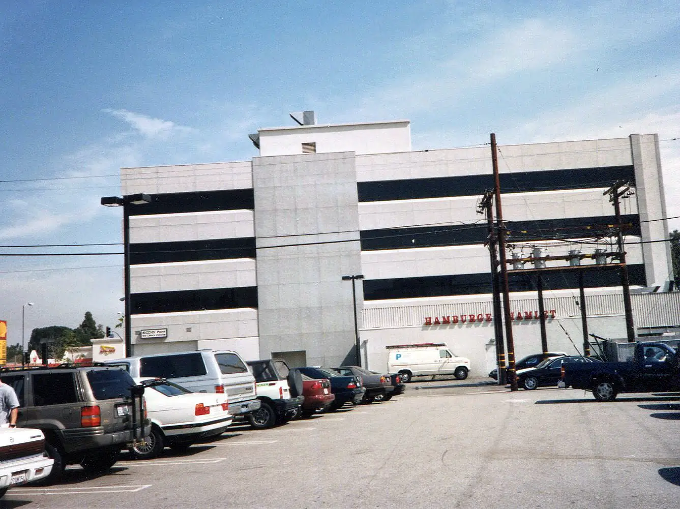 Hamberger Hamlet Sherman Oaks Parking Lot