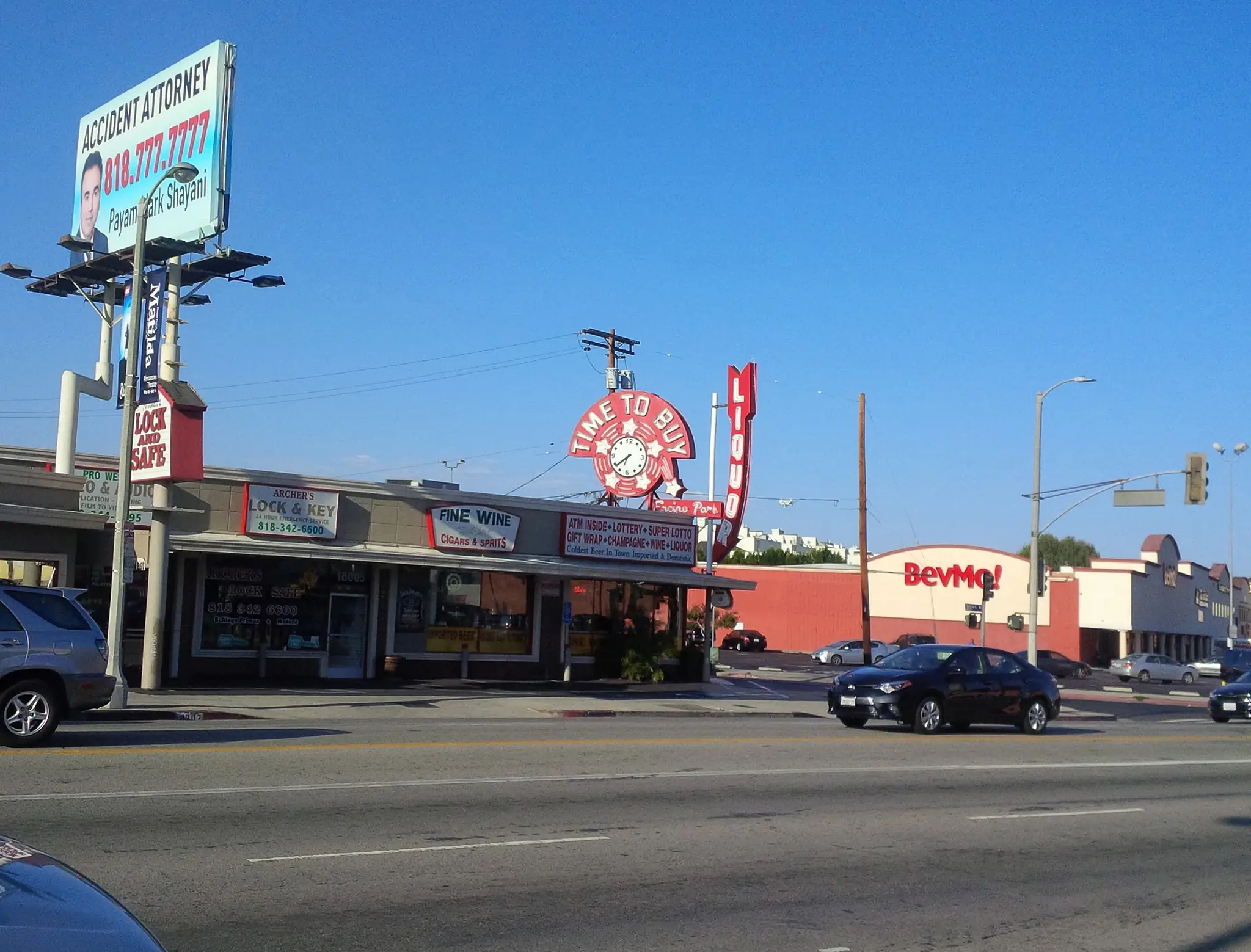 Sherman Oaks retail worker lawyer